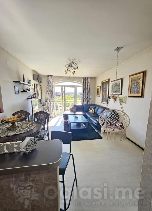 Dvosoban stan 65m2 - Podgorica - Cvijetin Brijeg Obala Ribnice