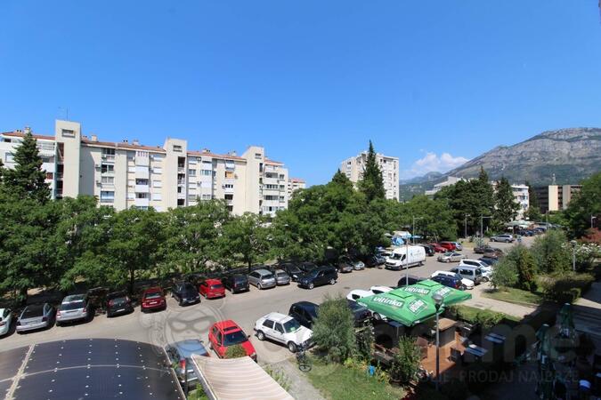 Jednosoban stan 50m2 - Bar - Centar grada