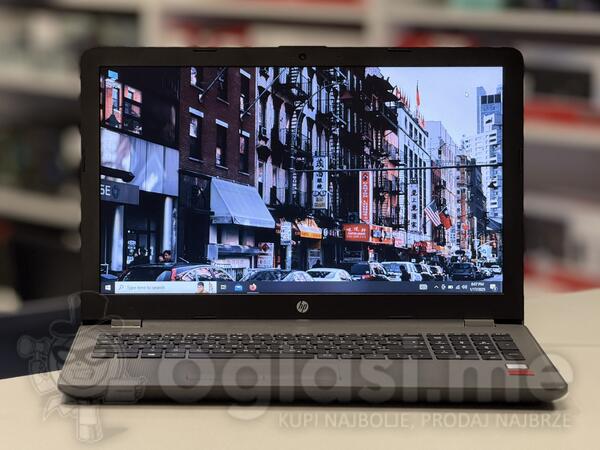 HP HP 250 G6 - 15.6" Intel i3 8GB GB