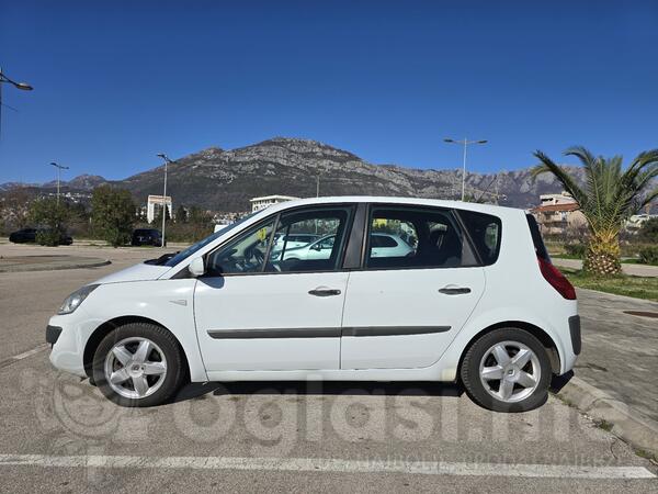 Renault - Scenic - 1.9 DCI