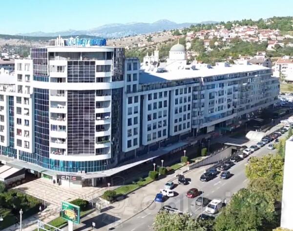 Dvosoban stan 82m2 - Podgorica - Preko Morače