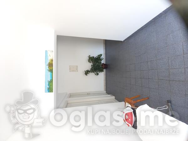 Garsonjera 14m2 - Budva - Podkošljun