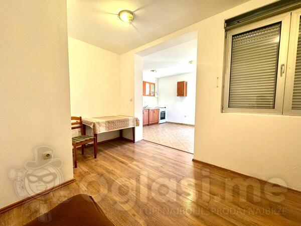 Jednoiposoban stan 34m2 - Tivat - Centar grada