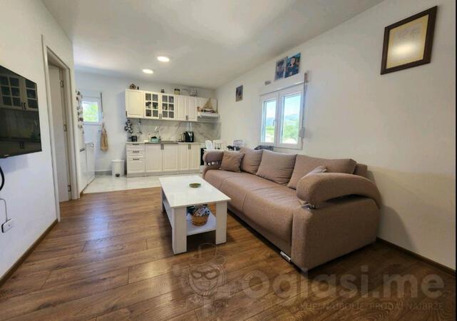 Porodična kuća 59m2 - Podgorica - Rogami