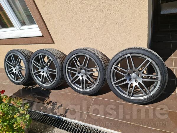 Fabričke felne i Audi Speedline Wheels gume