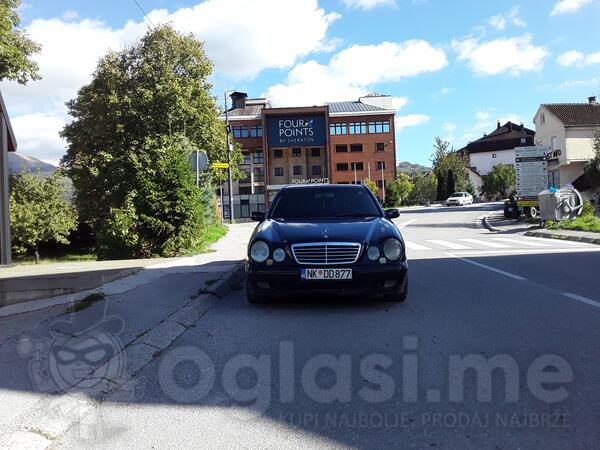 Mercedes Benz - E 220 - 2.2 CDI; ELEGANCE