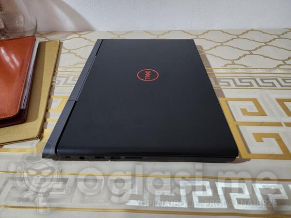 Dell G5 5587 - 15.6" Intel i7 24GB GB