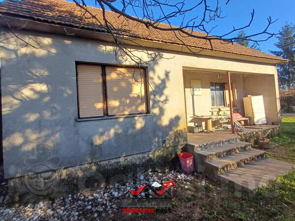 Porodična kuća 81m2 - Nikšić - Kličevo