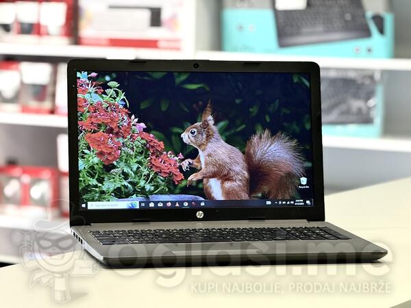 HP HP 250 G7 - 15.6" Intel i3 8GB GB