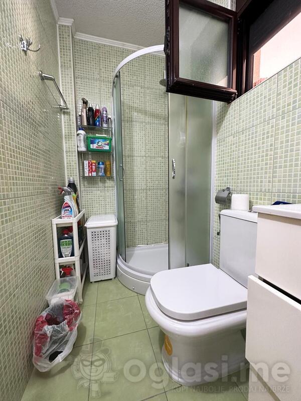 Porodična kuća 0m2 - Bar - Polje