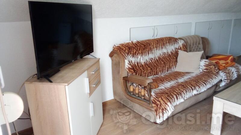 Porodična kuća 30m2 - Podgorica - Tološi