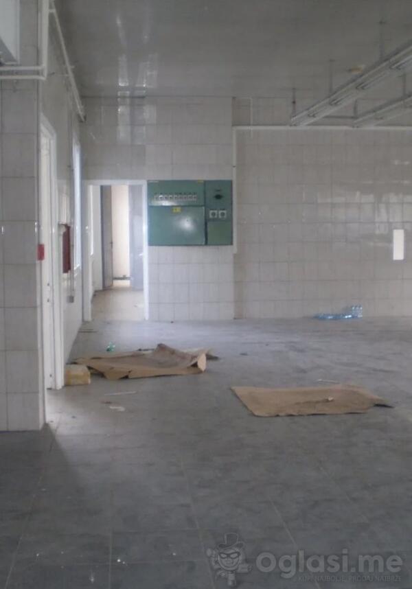 Proizvodni prostor 1369m2 - Smederevska Palanka - Cerovac