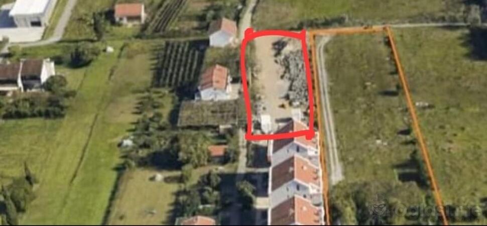 Građevinsko zemljište 2500m2 - Podgorica - Zabjelo