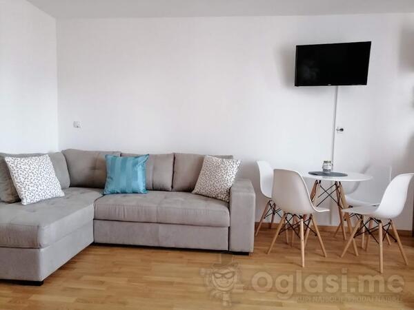 Jednosoban stan 38m2 - Bar - Centar grada