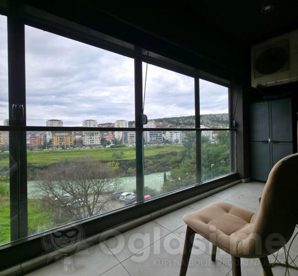 Dvosoban stan 105m2 - Podgorica - Centar grada