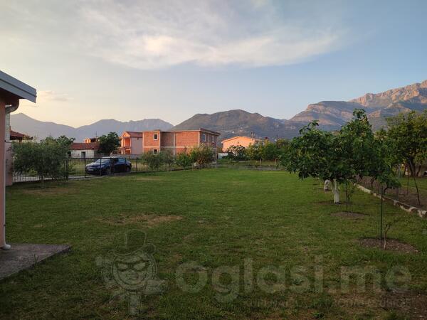 Građevinsko zemljište 800m2 - Bar - Tomba