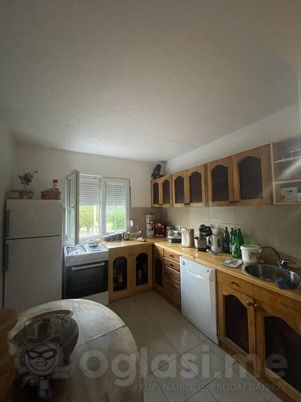 Porodična kuća 112m2 - Podgorica - Bioče