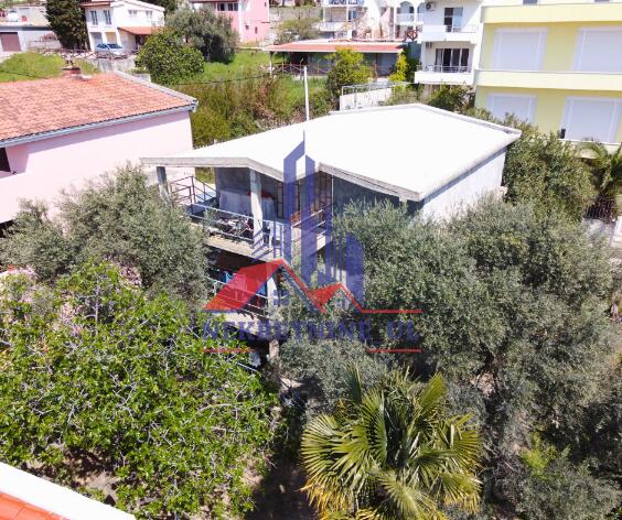 Porodična kuća 190m2 - Bar - Šušanj