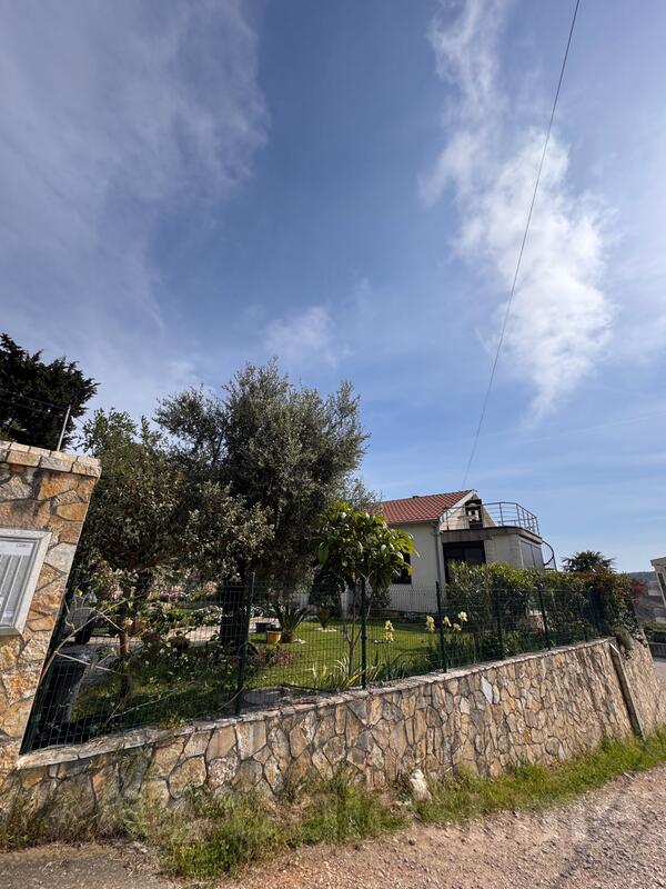 Vila 1m2 - Bar - Bar (uži dio)