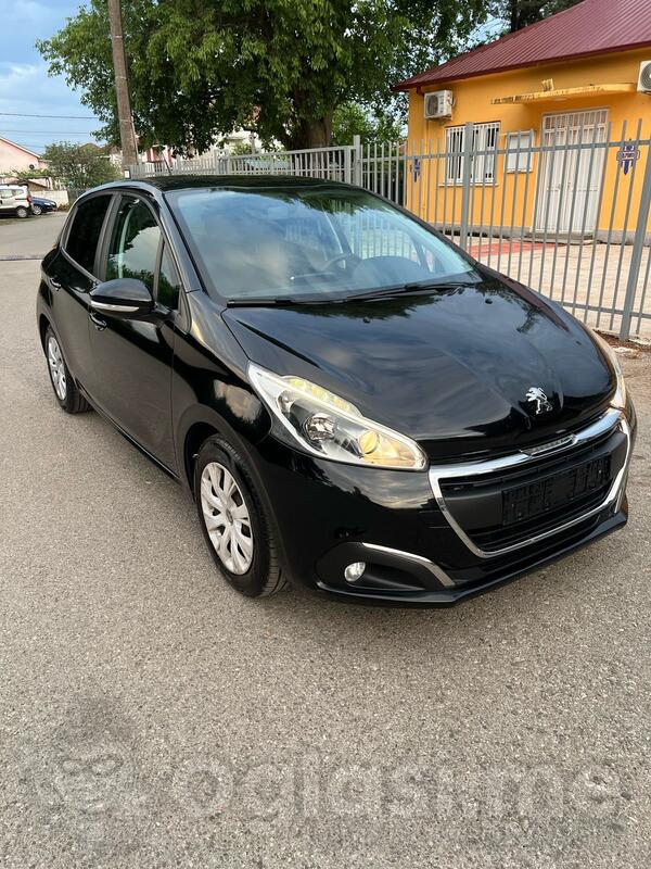 Peugeot - 208 - 1.6 HDI