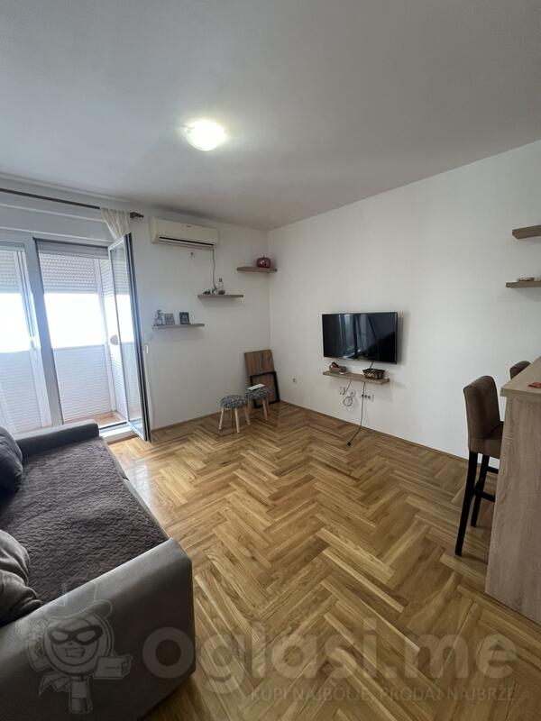 Garsonjera 33m2 - Podgorica - Tuški put