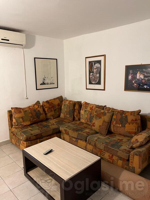 Garsonjera 24m2 - Podgorica - Stara Varoš