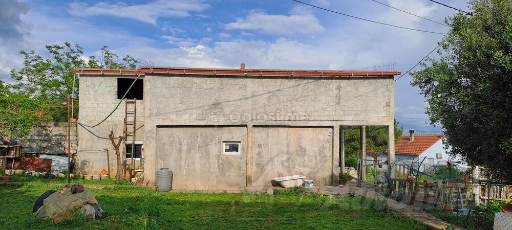 Porodična kuća 478m2 - Podgorica - Malo Brdo