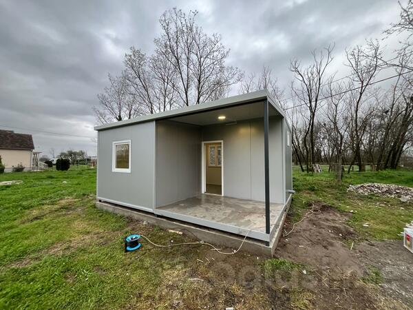 Vikendica 28m2 - Podgorica - > Okolina grada