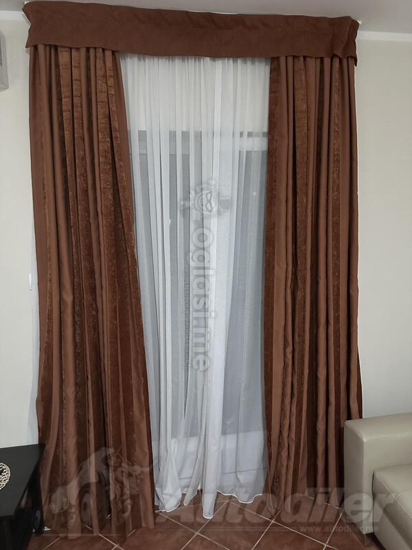 Povoljno prodajem polovne hotelske zavese - idealne za hotele, apartmane ili domove!