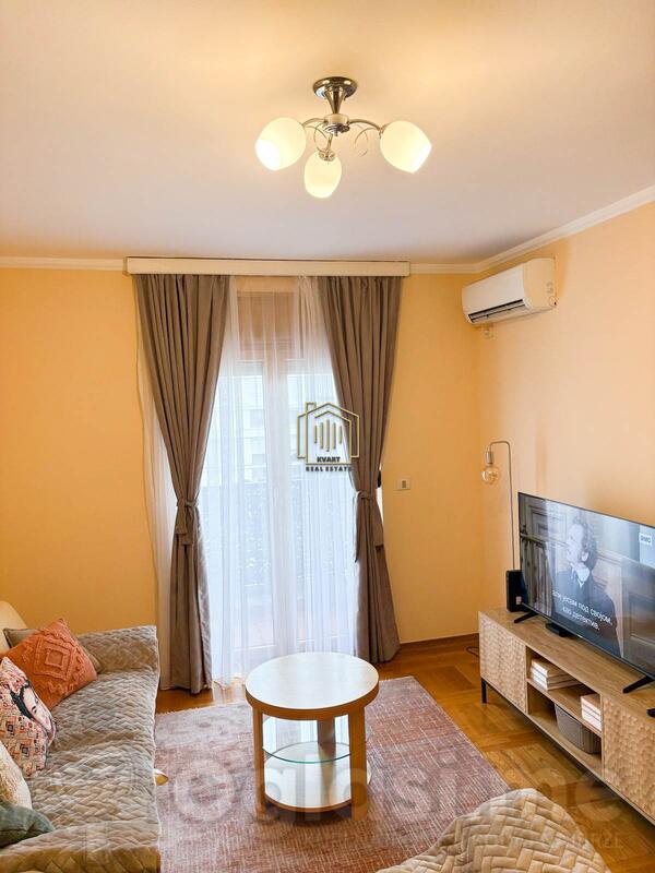 Jednosoban stan 47m2 - Podgorica - Preko Morače