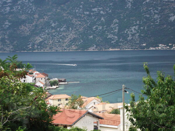 Porodična kuća 169m2 - Kotor - Prčanj