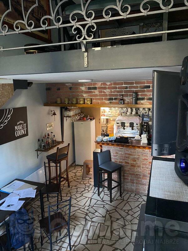 Kafići 35m2 - Bar - Bar (uži dio)