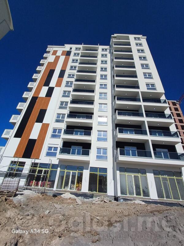 Garsonjera 36m2 - Bar - Bjeliši