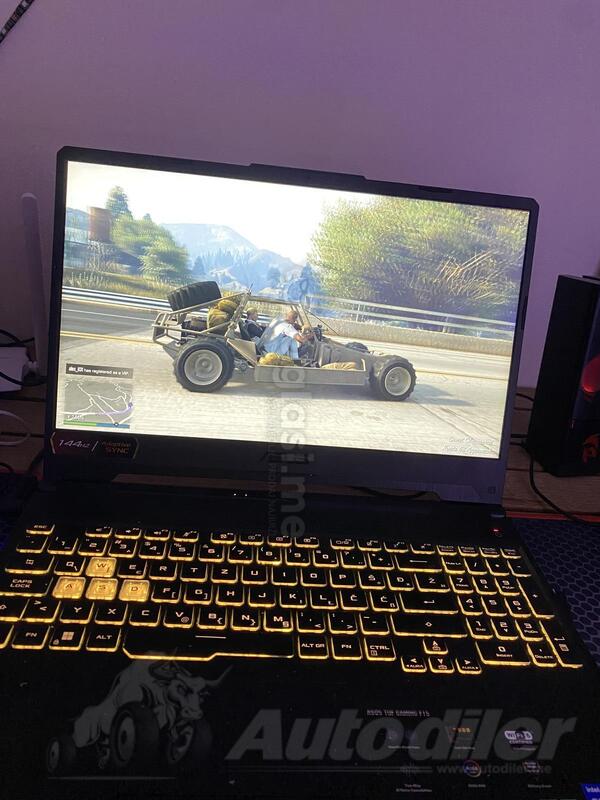 Asus F15 - 15.6" Intel i5 I6GB GB