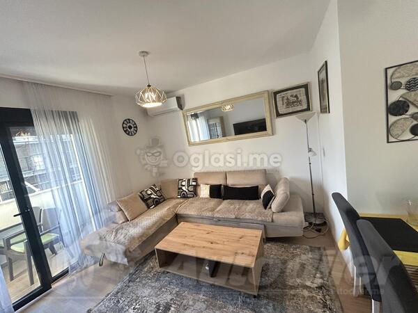 Jednosoban stan 45m2 - Podgorica - Zabjelo 4.jula