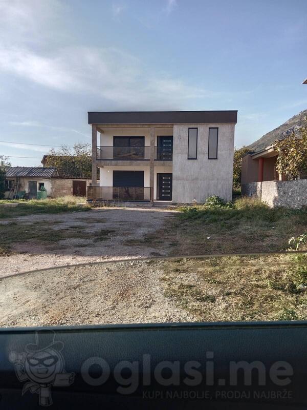 Porodična kuća 170m2 - Bar - Šušanj
