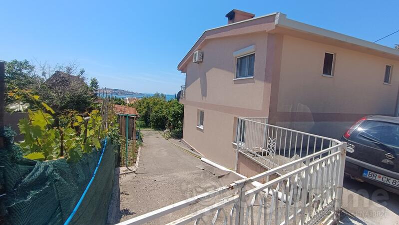 Porodična kuća 250m2 - Bar - Šušanj