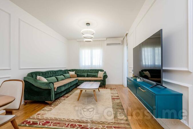 Jednosoban stan 55m2 - Bar - Centar grada