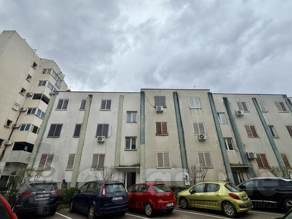 Jednosoban stan 44m2 - Bar - Centar grada