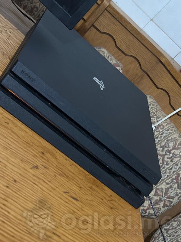 Sony - PlayStation 4
