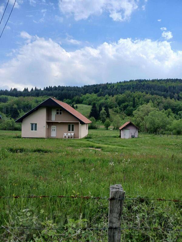 Porodična kuća 200m2 - Pljevlja - > Okolina grada