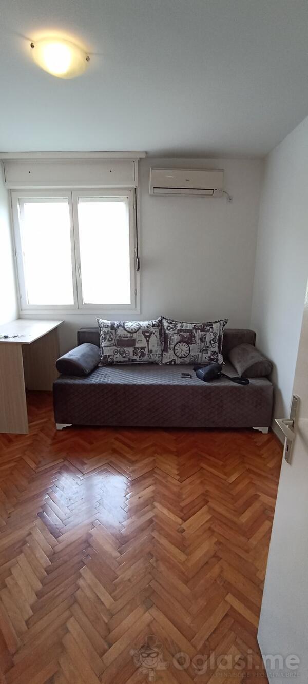 Garsonjera 23m2 - Podgorica - Stari Aerodrom