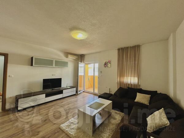 Jednosoban stan 60m2 - Bar - Šušanj