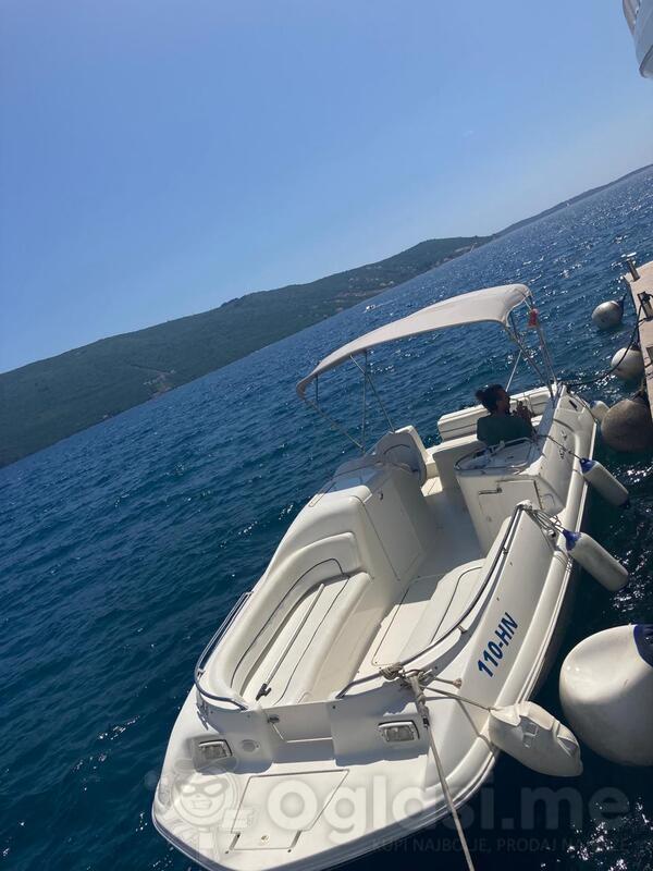 Sea ray - 240 Sundeck