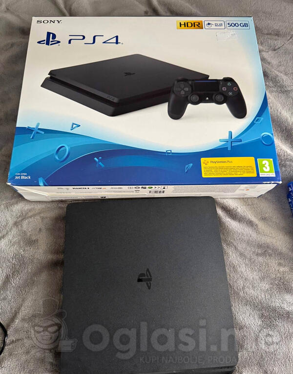 Sony - PlayStation 4