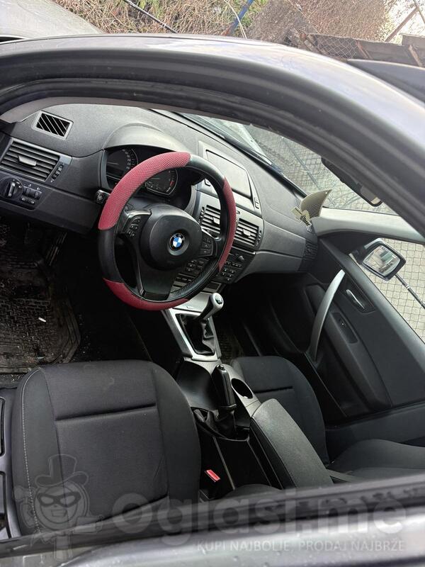U djelovima BMW - X3 2.0 td