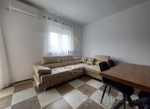 Dvosoban stan 60m2 - Kotor - Radanovići