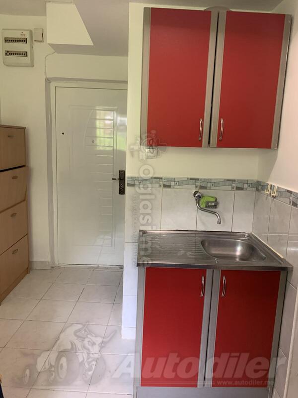 Garsonjera 24m2 - Podgorica - Malo Brdo