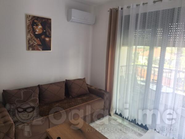 Garsonjera 35m2 - Bar - Čeluga