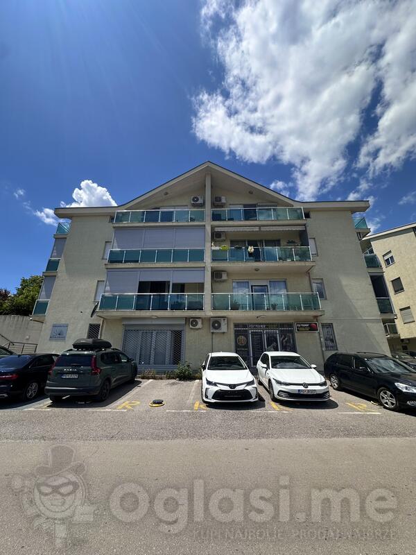 Dvosoban stan 90m2 - Podgorica - Gorica C